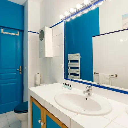 Marais Place Des Vosges Sevigne Apartment Paris