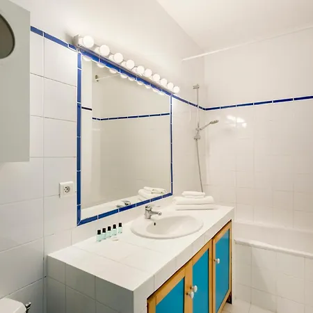 Marais Place Des Vosges Sevigne Apartment